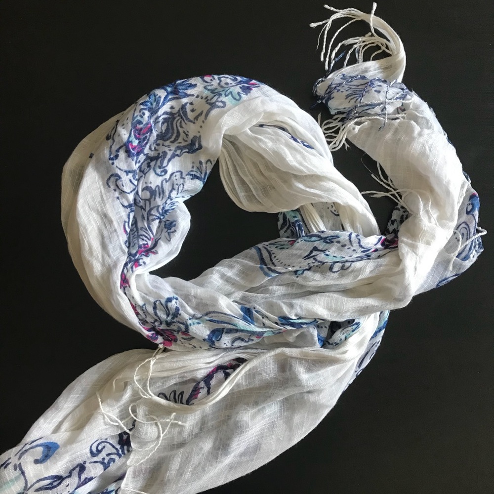 LILLY PULITZER scarf-condition 👍🏼-summer fave☀️